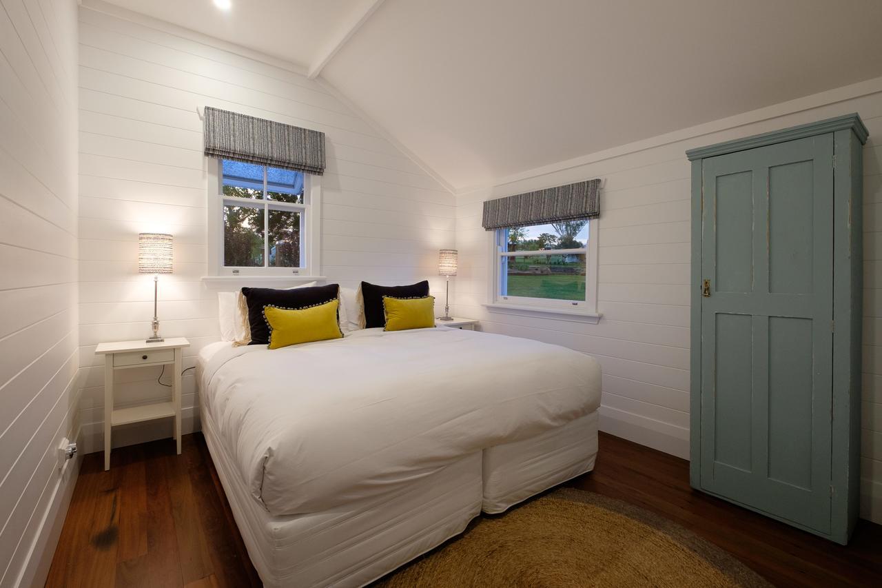 Goonoo Goonoo Station Hotel Tamworth Buitenkant foto A bedroom at the hotel