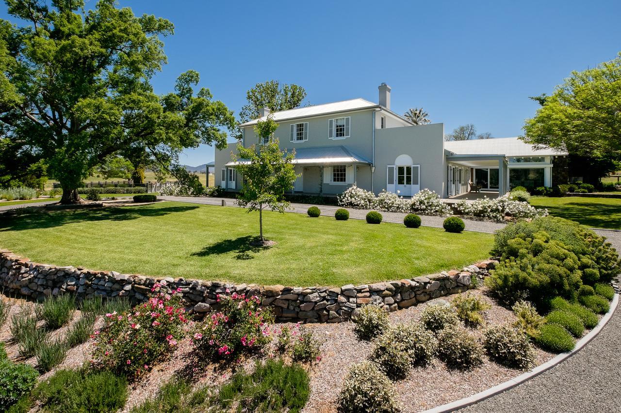 Goonoo Goonoo Station Hotel Tamworth Buitenkant foto The main house at the property
