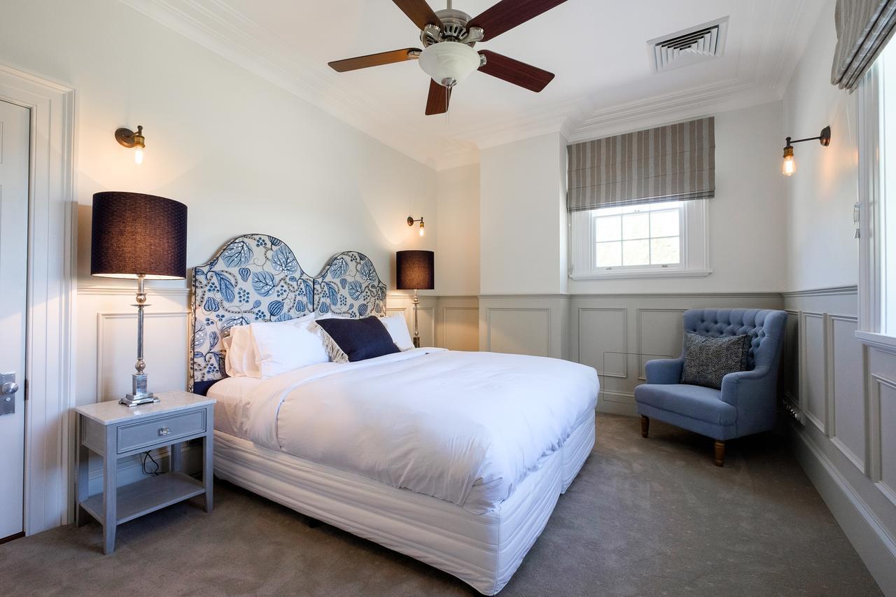 Goonoo Goonoo Station Hotel Tamworth Buitenkant foto A bedroom at the hotel